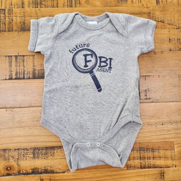 Bundle (2) FBI Bodysuits Baby Clothes "Future FBI Agent" Camo Baby Boy 12 Months - Picture 2 of 6